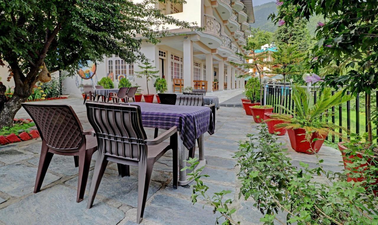 דרמסאלה Sky Pie Hotel מראה חיצוני תמונה