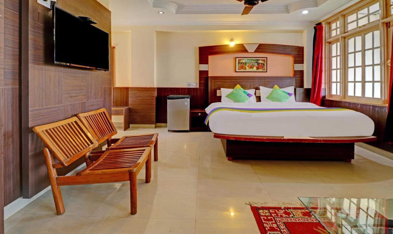 דרמסאלה Sky Pie Hotel מראה חיצוני תמונה