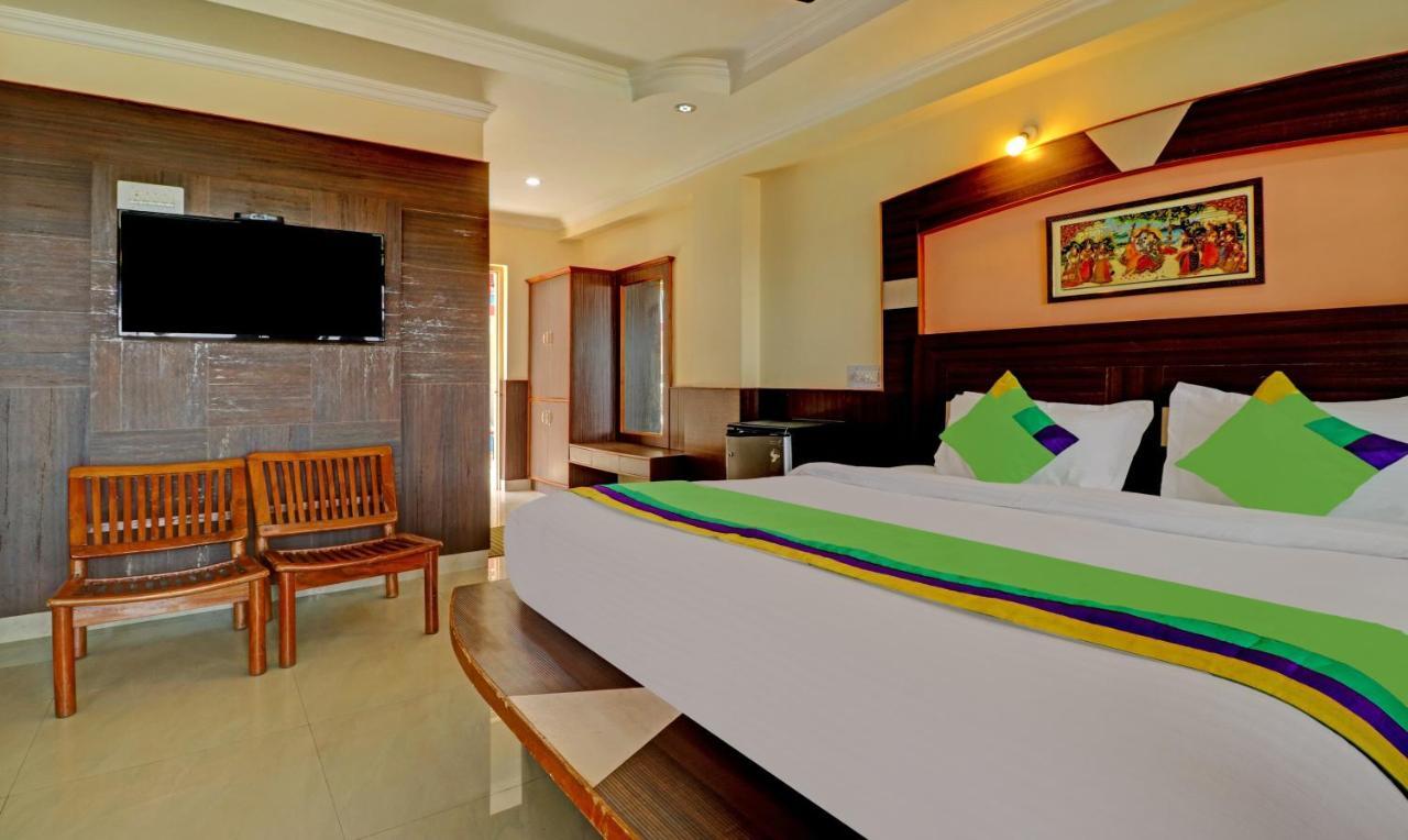 דרמסאלה Sky Pie Hotel מראה חיצוני תמונה