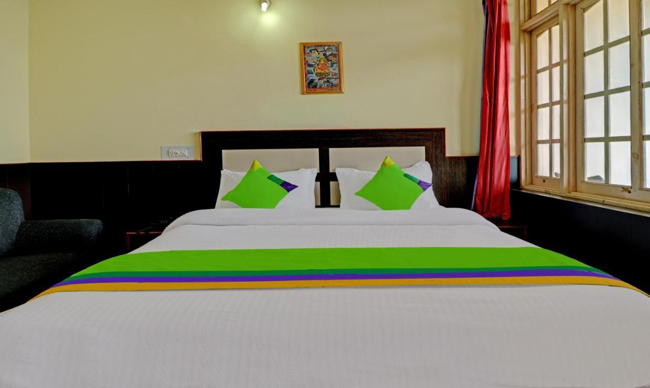 דרמסאלה Sky Pie Hotel מראה חיצוני תמונה