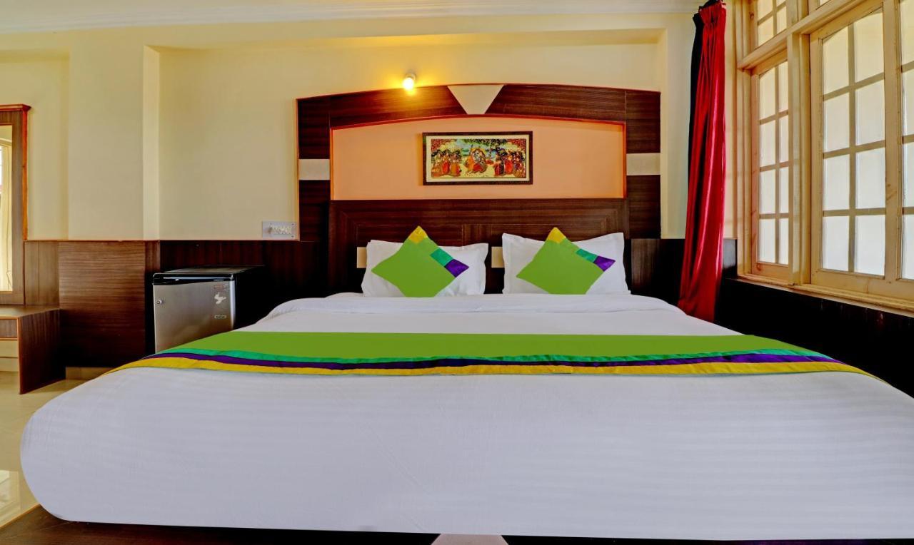 דרמסאלה Sky Pie Hotel מראה חיצוני תמונה
