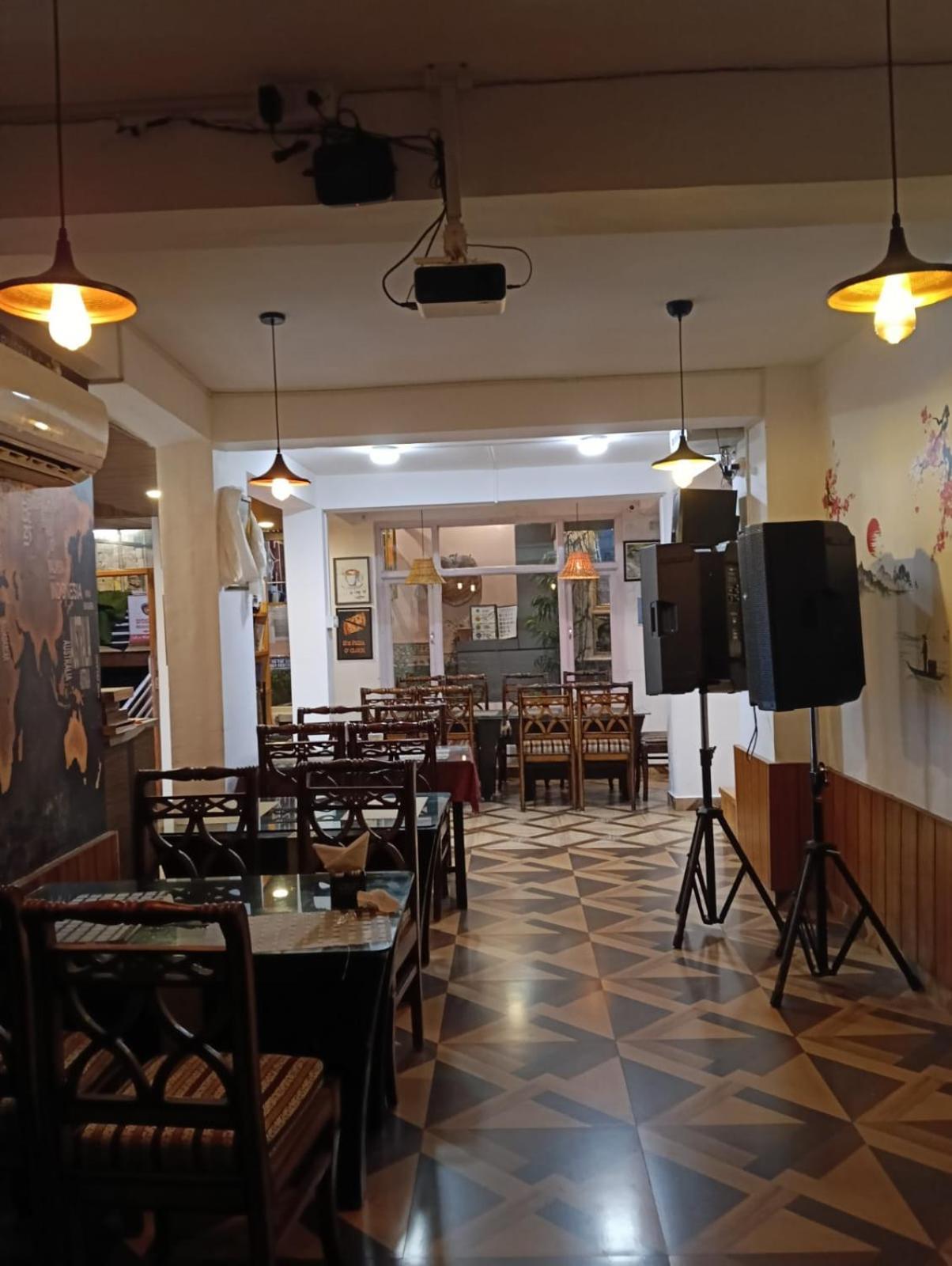 דרמסאלה Sky Pie Hotel מראה חיצוני תמונה